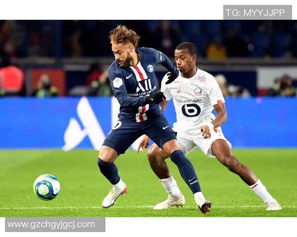 足球明星内马尔在绿茵场上的精彩表现与传奇瞬间回顾